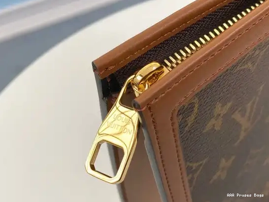 AAA Pruses Bags CLUTCH VUITTON LOUIS 0526